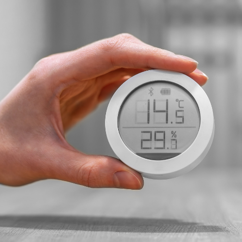 How to Prevent Moisture in Electronics - humidity monitor (hygrometer)